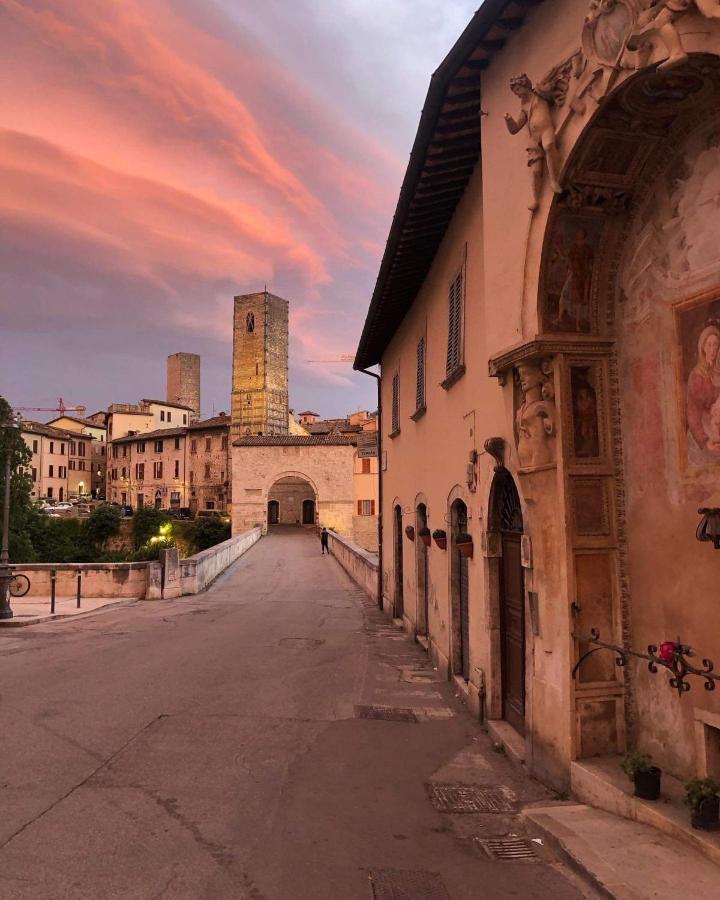 Mini Appartamento "Il Nido Del Picchio" Ascoli Piceno Exterior photo