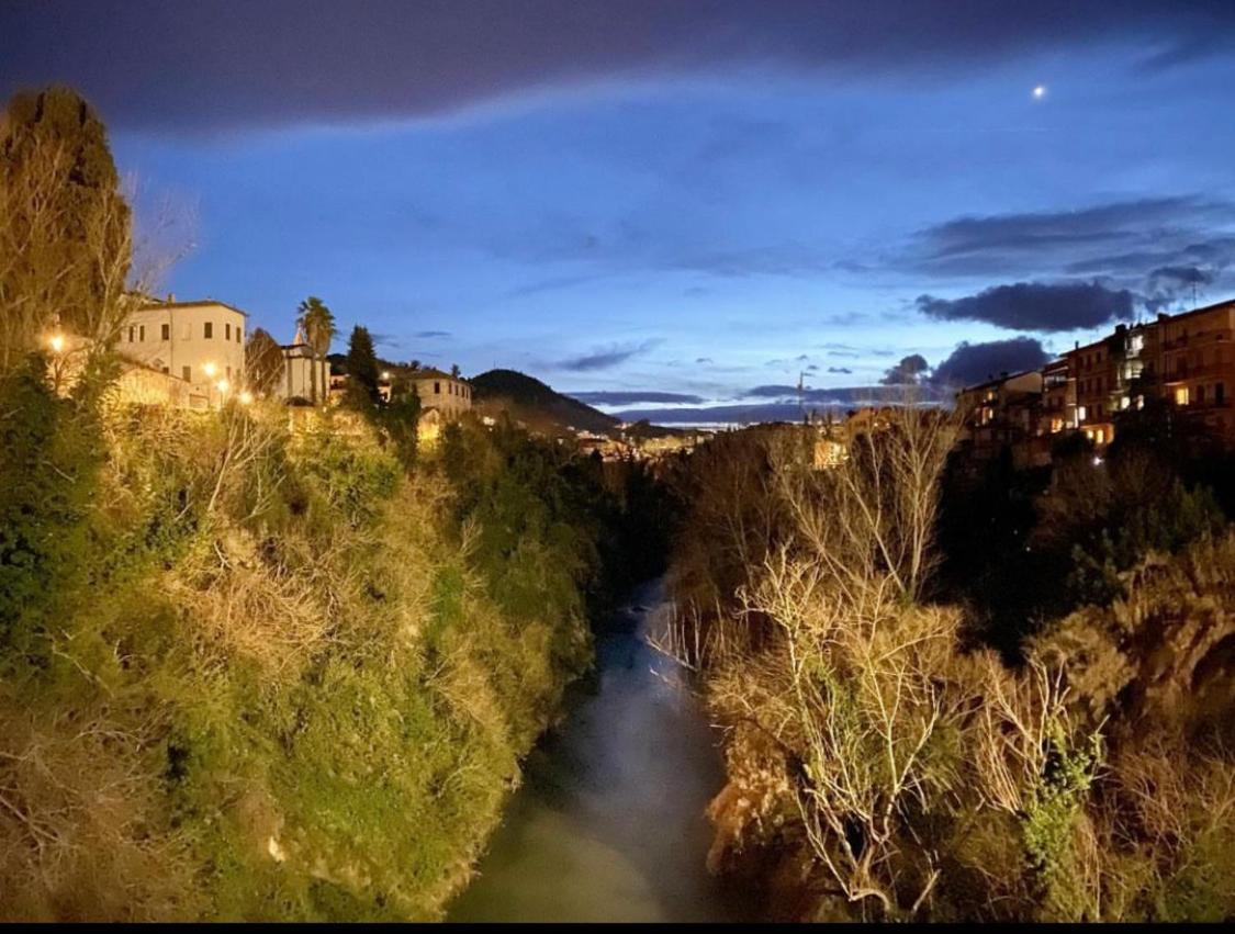 Mini Appartamento "Il Nido Del Picchio" Ascoli Piceno Exterior photo